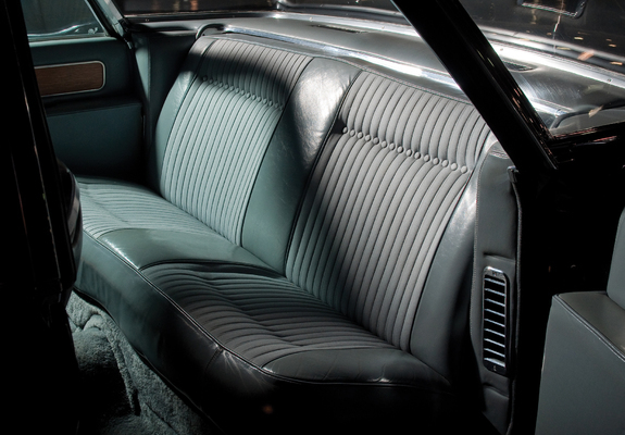 Photos of Lincoln Continental Bubbletop Kennedy Limousine 1962