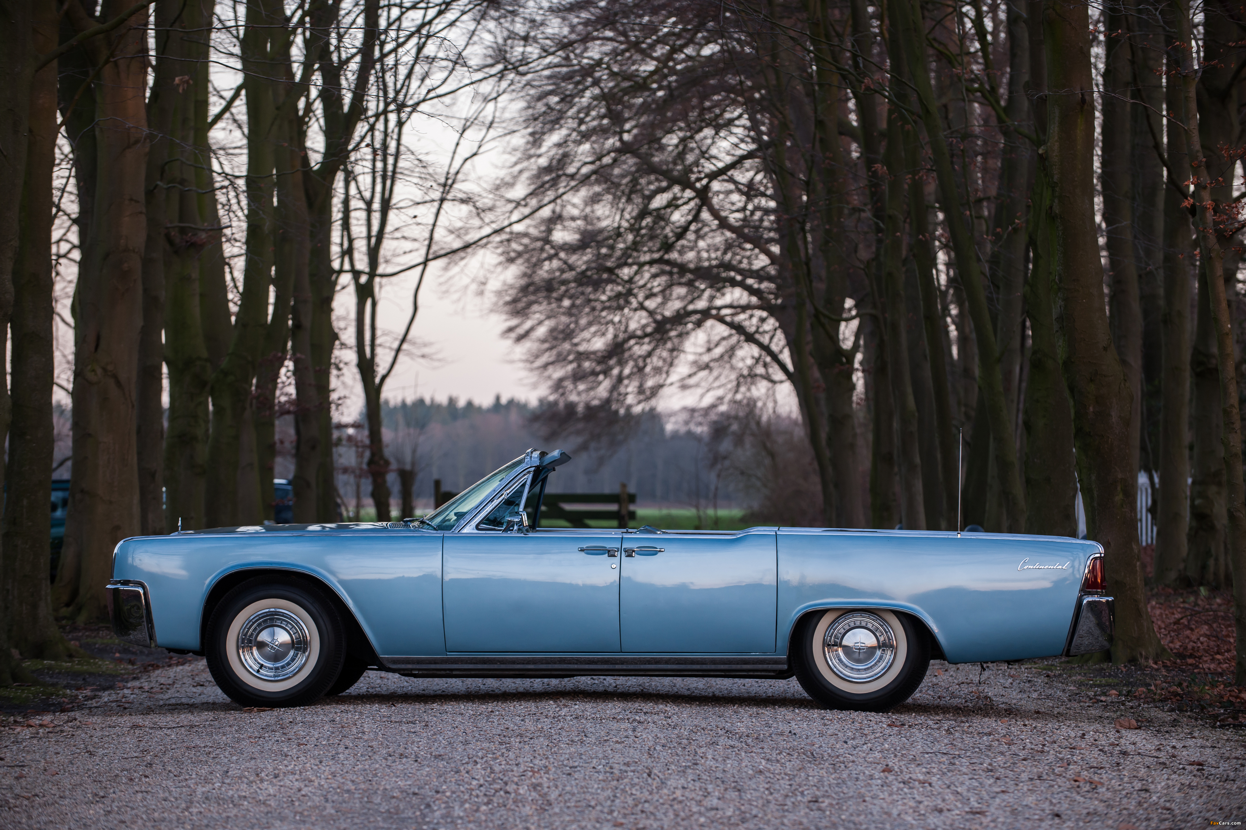 Photos of Lincoln Continental Convertible (74A) 1962 (4096 x 2731)