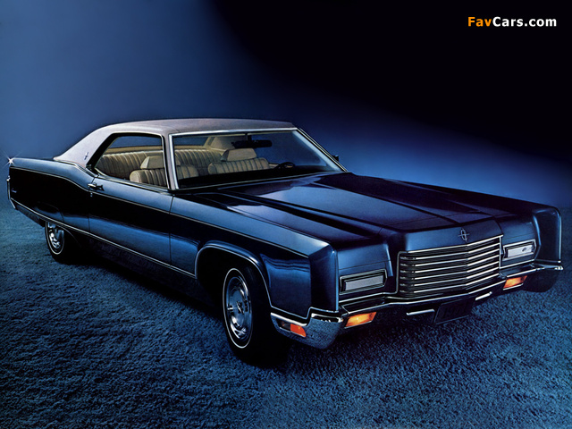 Photos of Lincoln Continental Town Coupe 1971 (640 x 480)