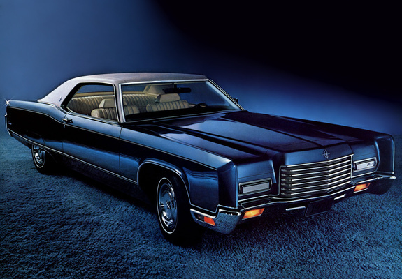 Photos of Lincoln Continental Town Coupe 1971