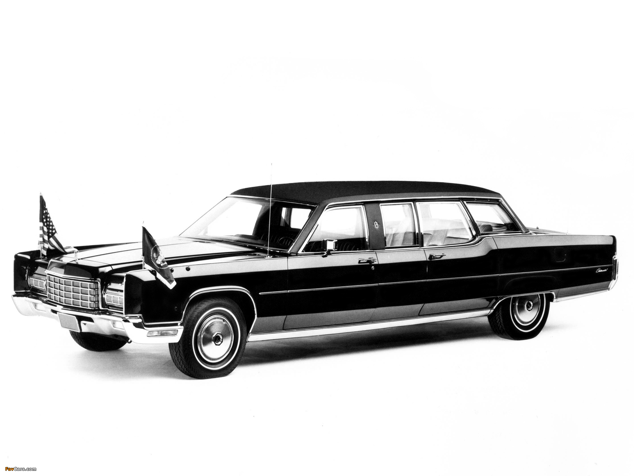 Photos of Lincoln Continental Presidential Limousine 1972 (2048 x 1536)