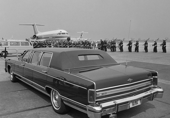 Photos of Lincoln Continental Town Car Limousine 1978