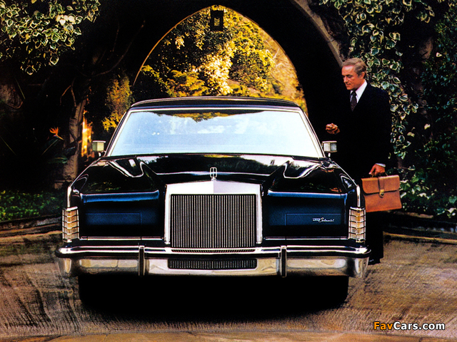 Photos of Lincoln Continental Town Car 1979 (640 x 480)