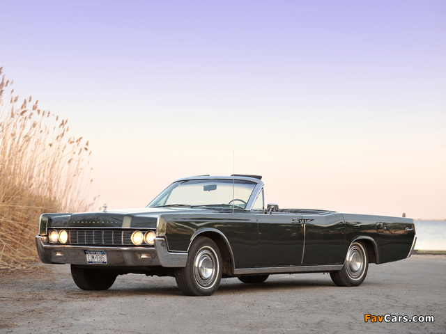 Pictures of Lincoln Continental Convertible 1967 (640 x 480)