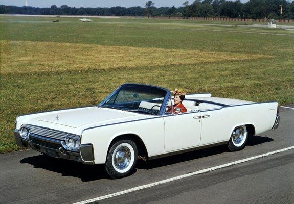 Lincoln Continental Convertible 1961 wallpapers