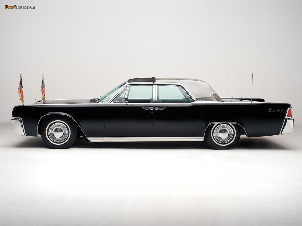 Lincoln Continental Bubbletop Kennedy Limousine 1962 wallpapers (1024 x 768)