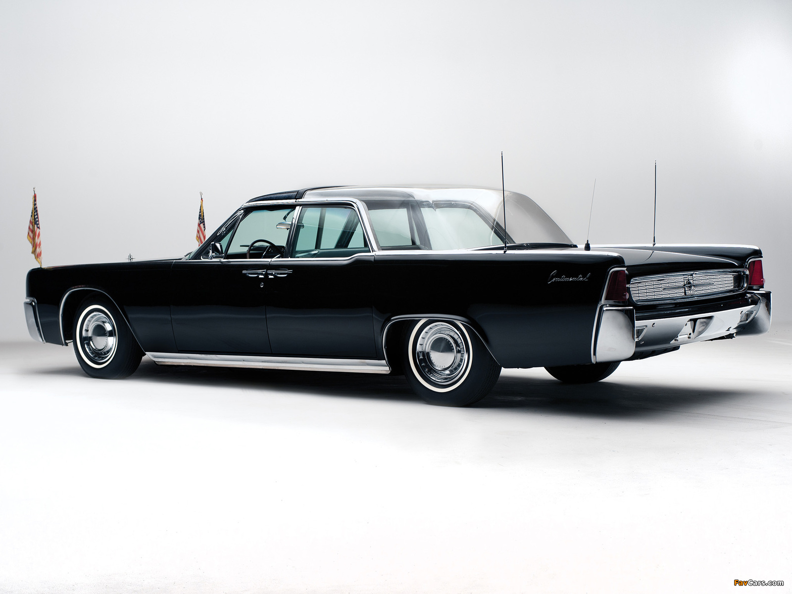 Lincoln Continental Bubbletop Kennedy Limousine 1962 wallpapers (1600 x 1200)