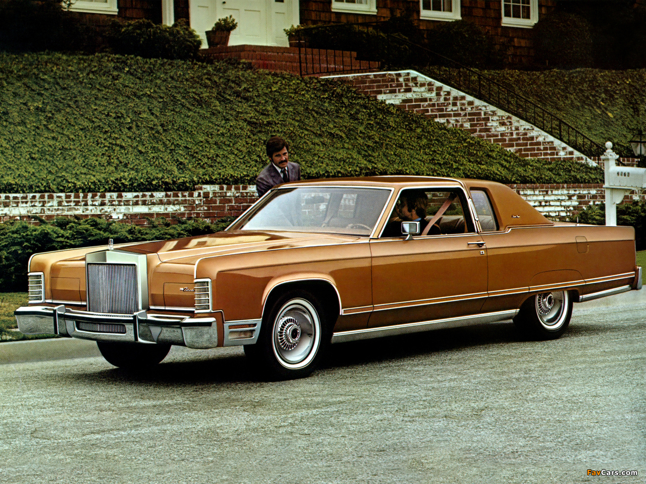 Lincoln Continental Town Coupe 1977 wallpapers (1280 x 960)
