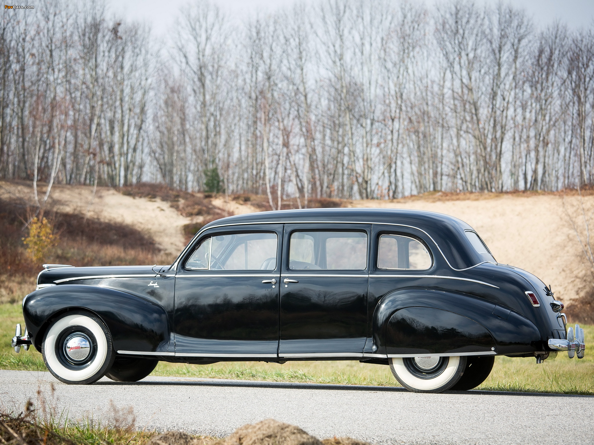 Lincoln Custom Limousine 1941 pictures (2048 x 1536)