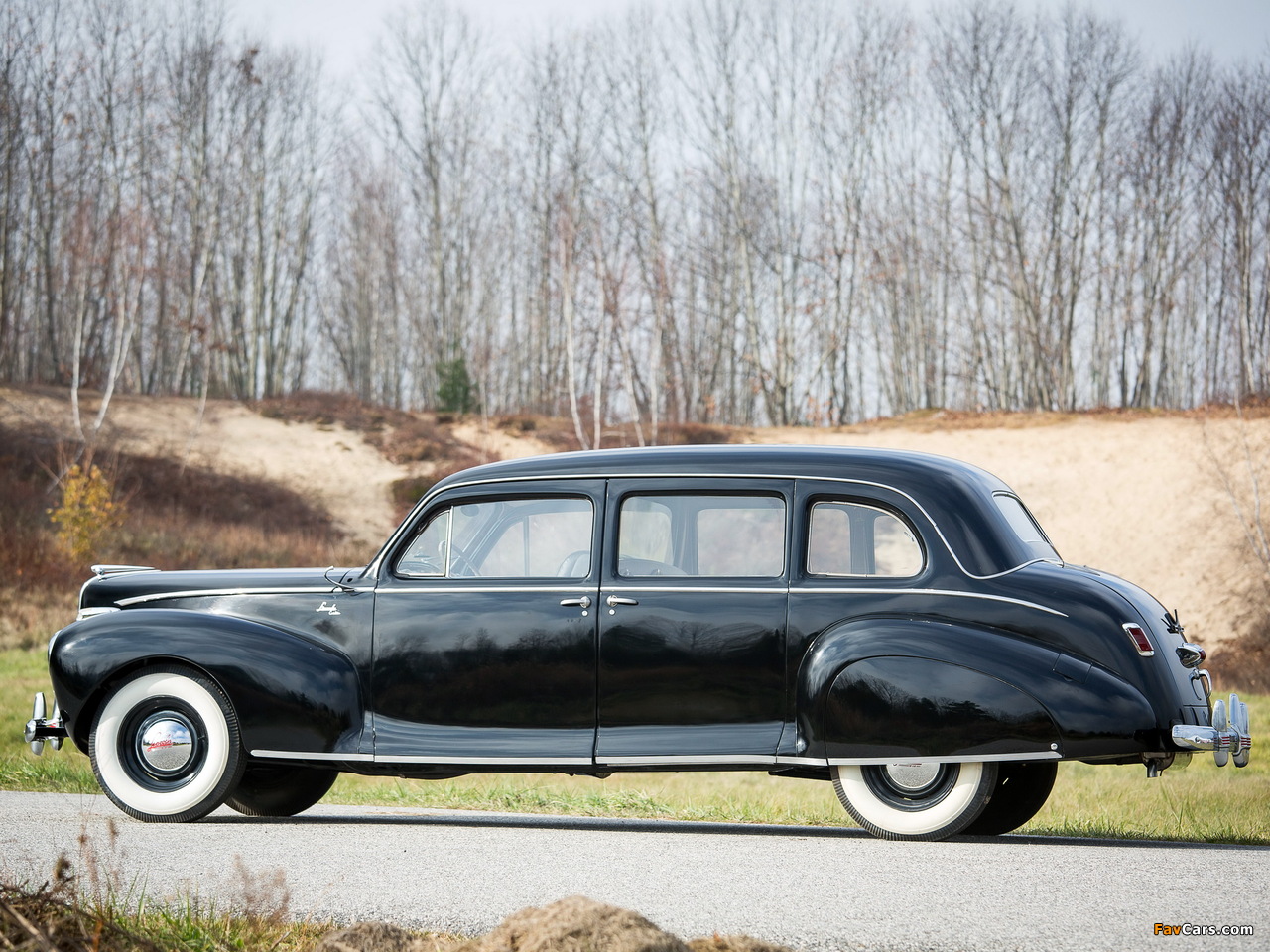 Lincoln Custom Limousine 1941 pictures (1280 x 960)