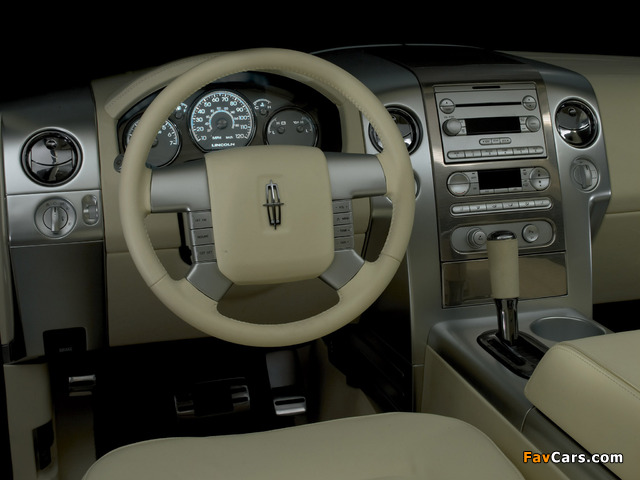 Images of Lincoln Mark LT Concept 2004 (640 x 480)