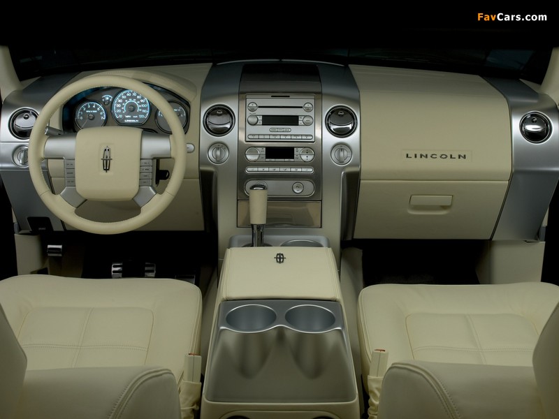 Photos of Lincoln Mark LT Concept 2004 (800 x 600)