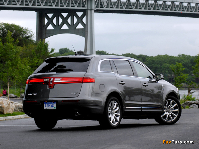 Images of Lincoln MKT 2009–12 (640 x 480)