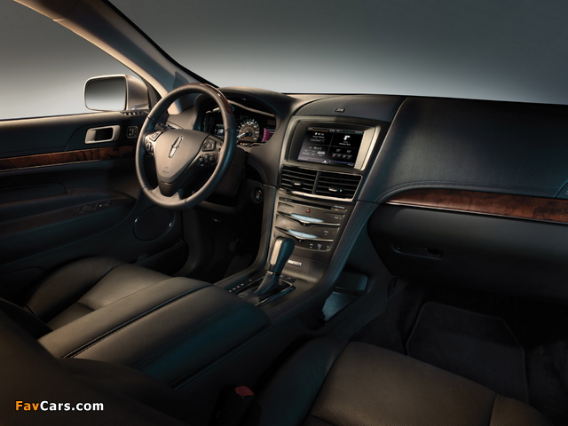 Images of Lincoln MKT 2012 (640 x 480)