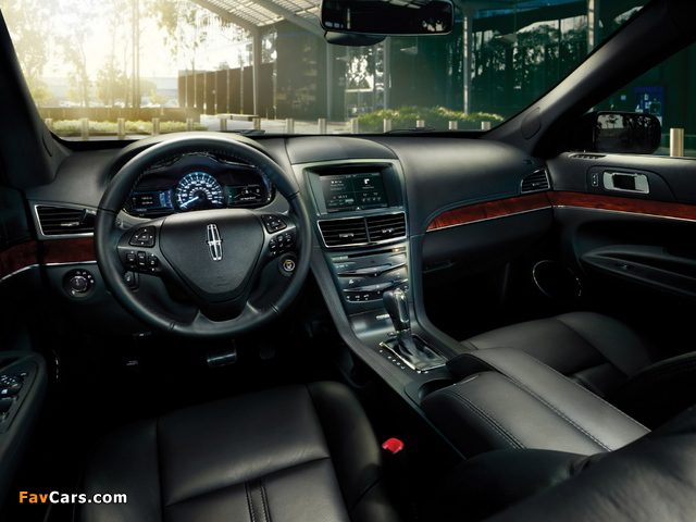 Images of Lincoln MKT 2012 (640 x 480)