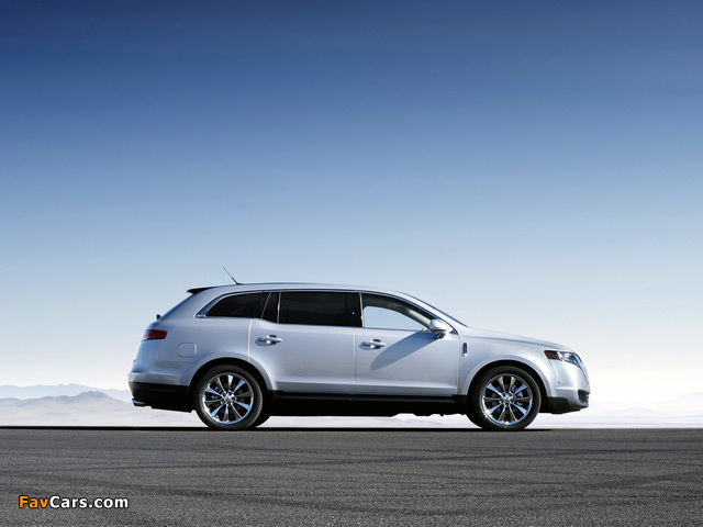 Lincoln MKT 2009–12 pictures (640 x 480)