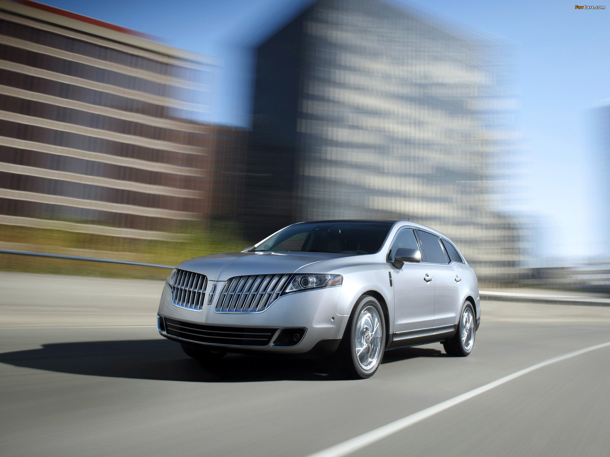 Photos of Lincoln MKT 2009–12 (2048 x 1536)