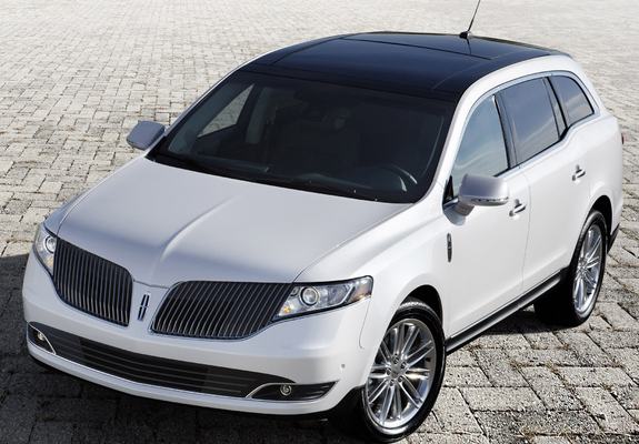 Photos of Lincoln MKT 2012