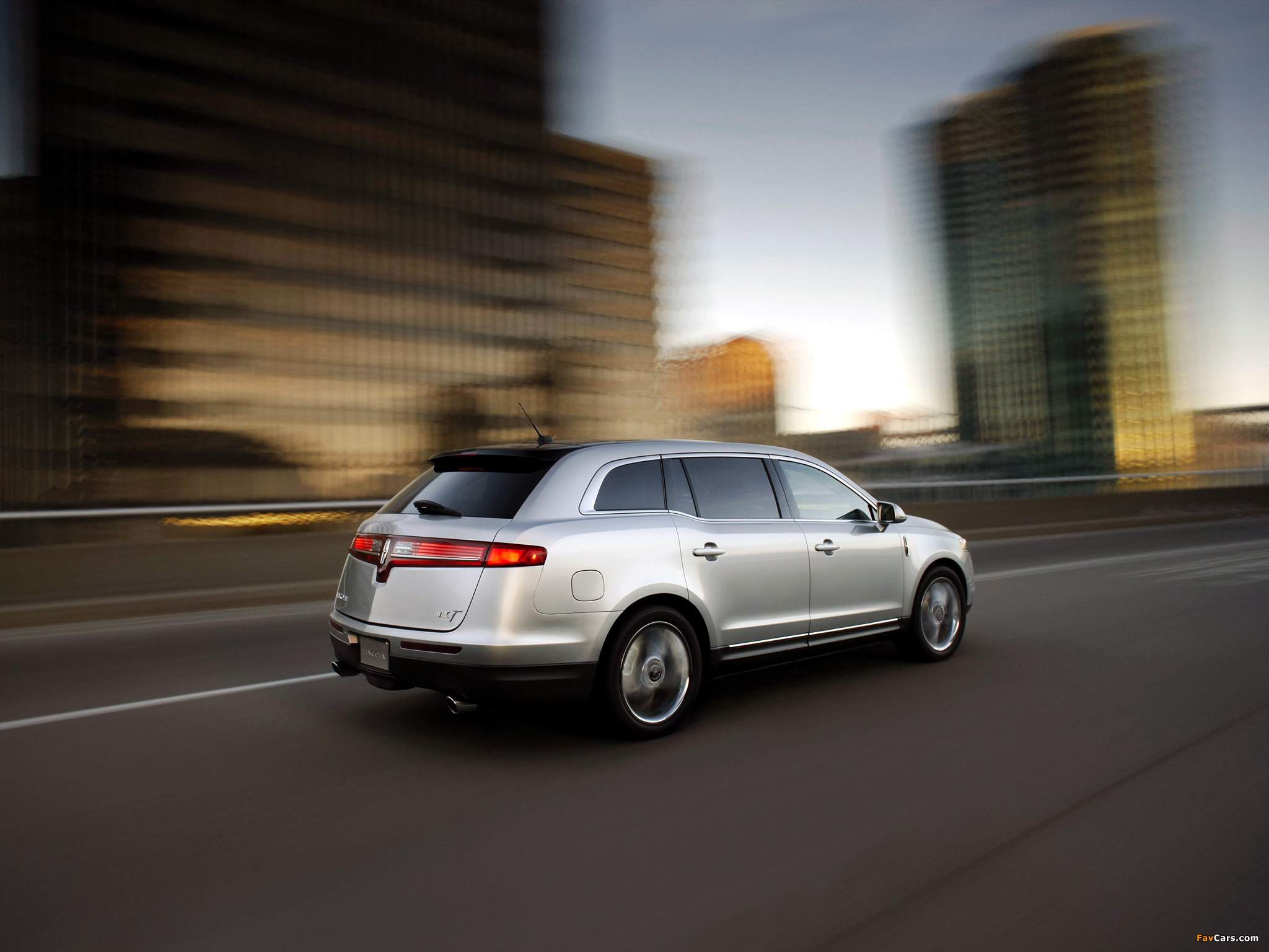 Lincoln MKT 2009–12 wallpapers (2048 x 1536)