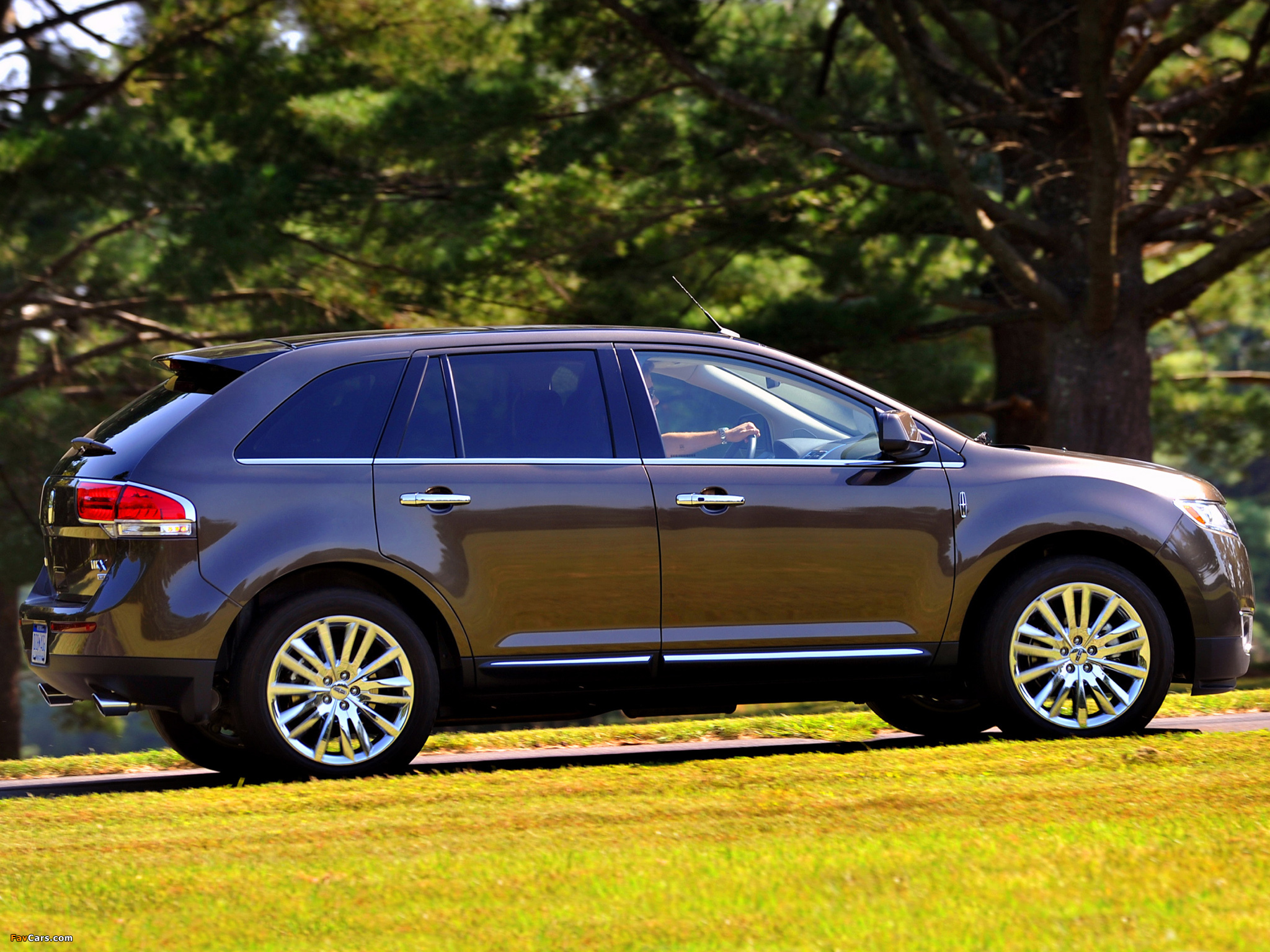 Lincoln MKX 2010 images (2048 x 1536)