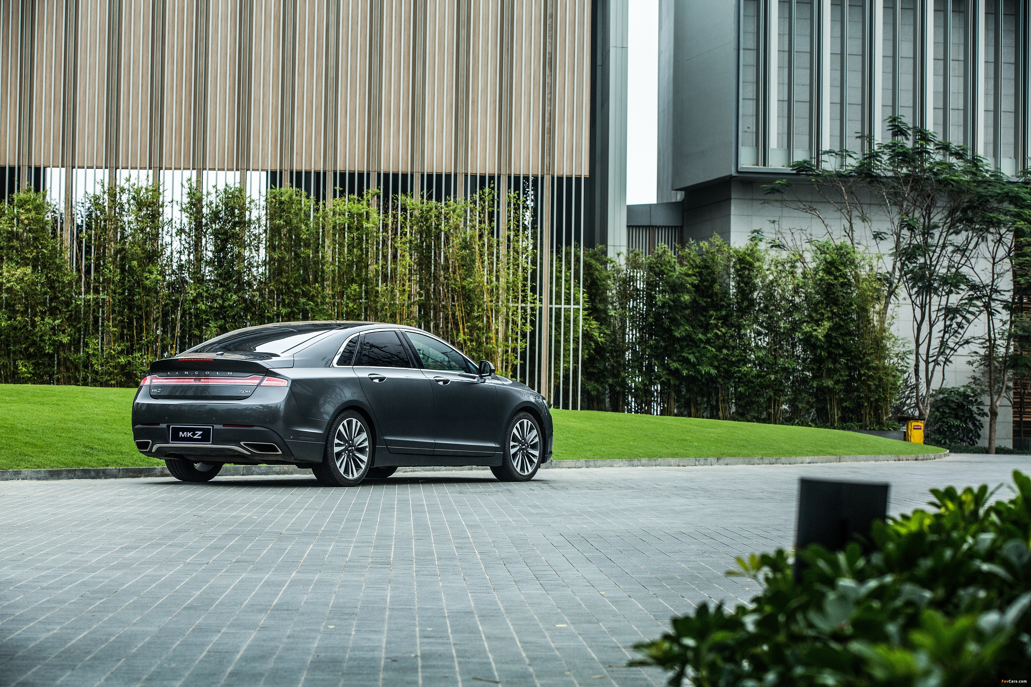 Lincoln MKZ H China 2017 pictures (4096 x 2731)