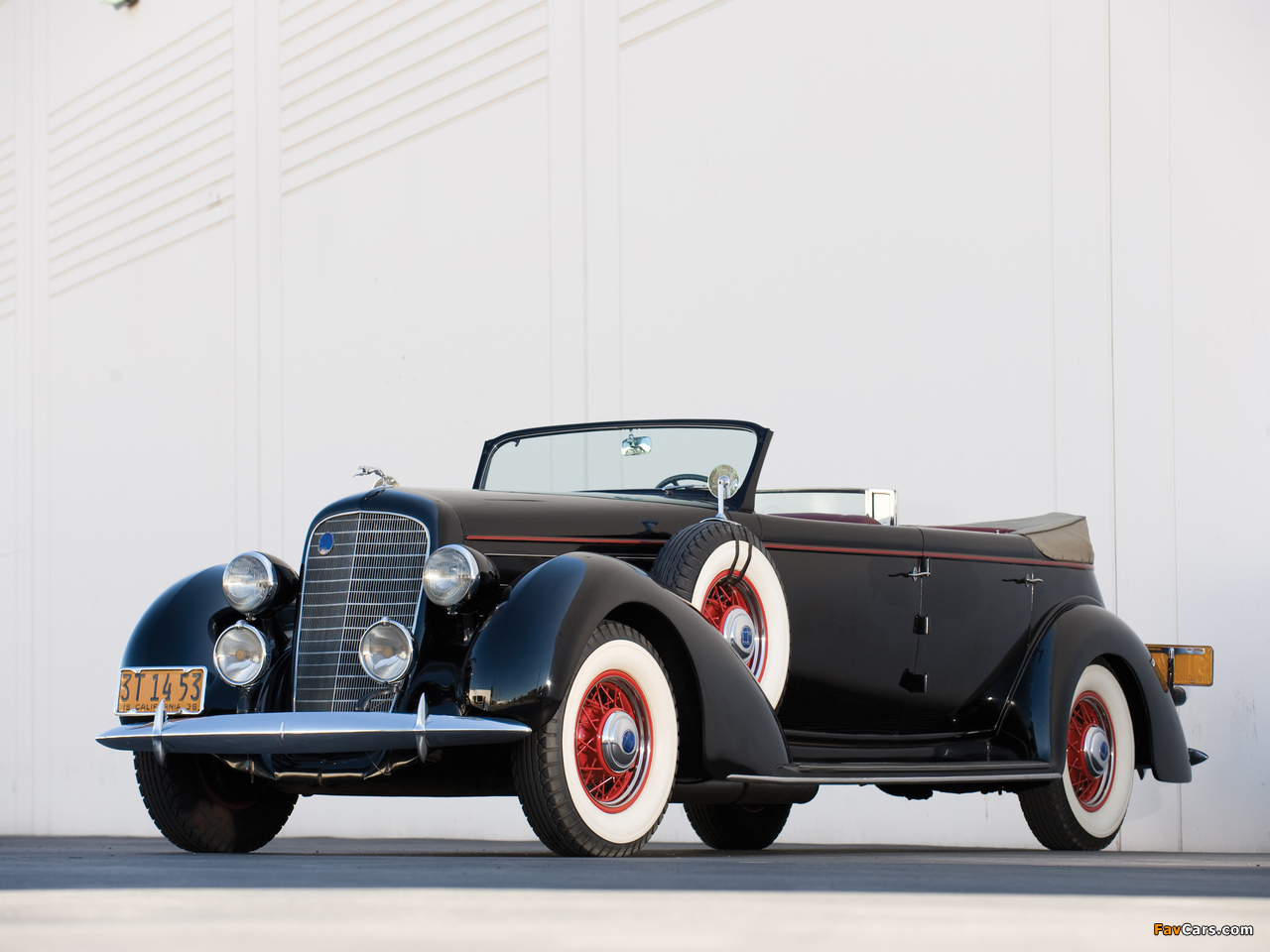Images of Lincoln Model K Dual Windshield Convertible Sedan by LeBaron 1936 (1280 x 960)