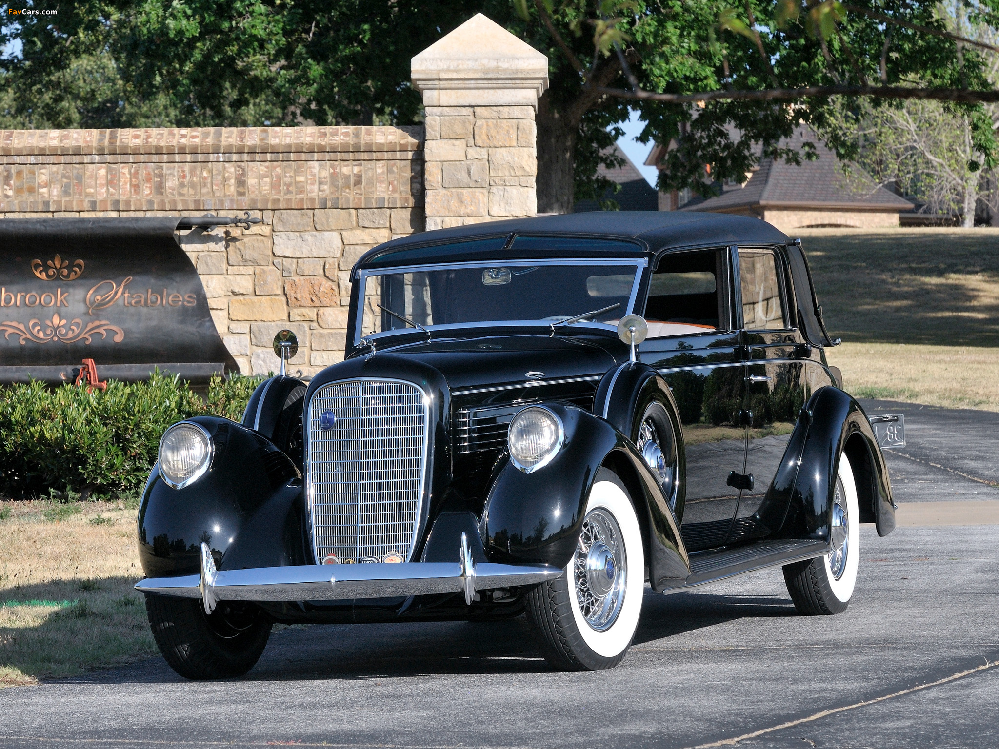 Images of Lincoln Model K Semi-Collapsible Cabriolet by Brunn (409-A) 1938 (2048 x 1536)