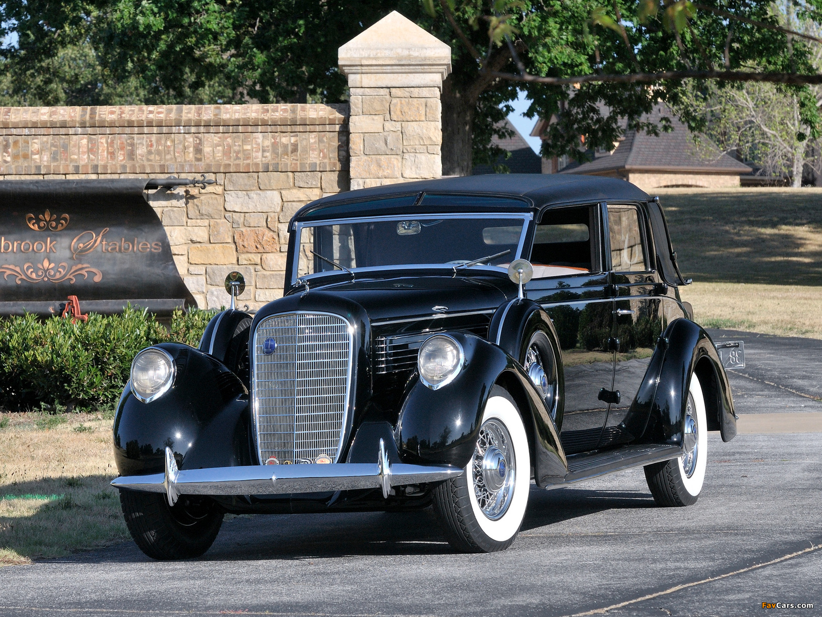 Images of Lincoln Model K Semi-Collapsible Cabriolet by Brunn (409-A) 1938 (1600 x 1200)