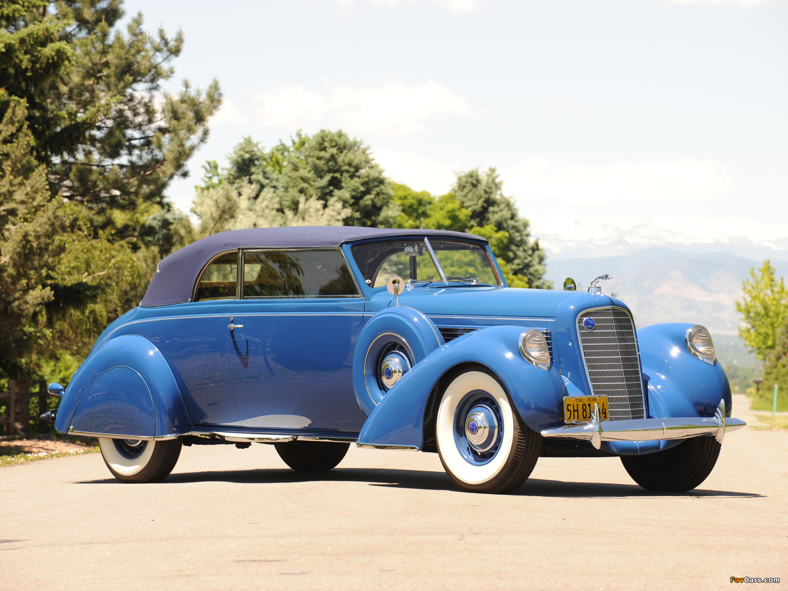 Images of Lincoln Model K Convertible Victoria by Brunn (408) 1938 (1600 x 1200)