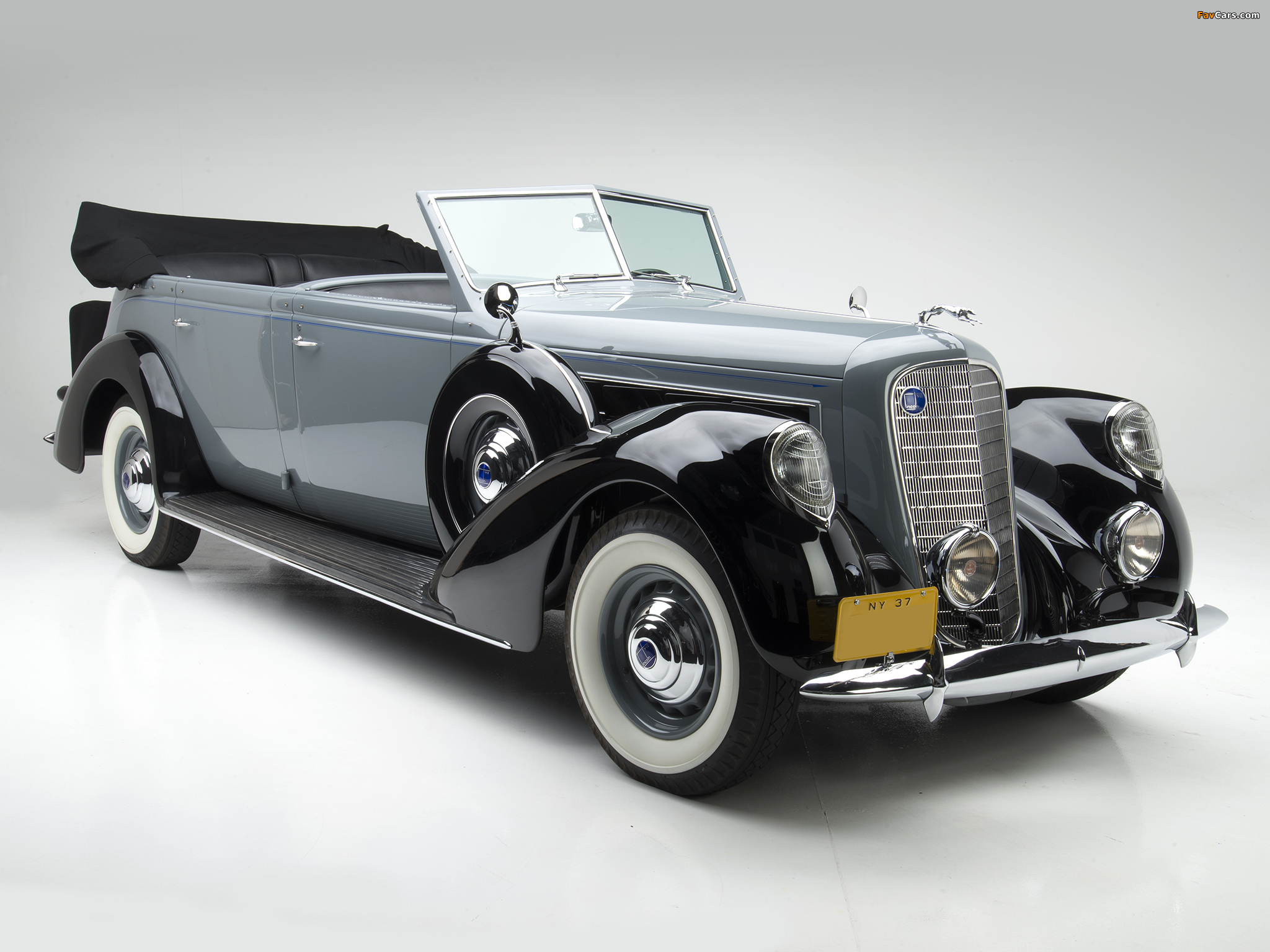 Lincoln Model K 7-passenger Touring by Willoughby 1937 wallpapers (2048 x 1536)