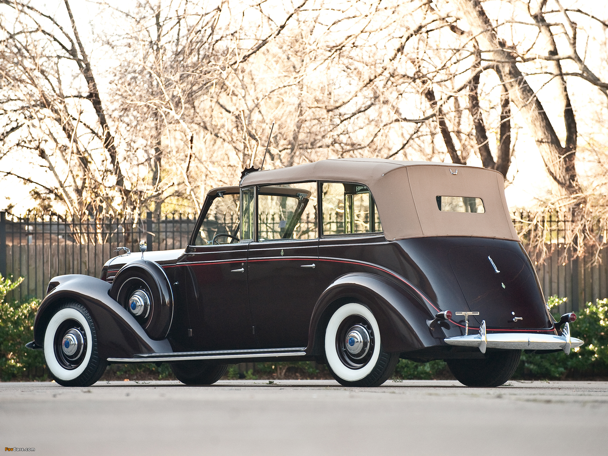Lincoln Model K Convertible Sedan by LeBaron 1939 wallpapers (2048 x 1536)