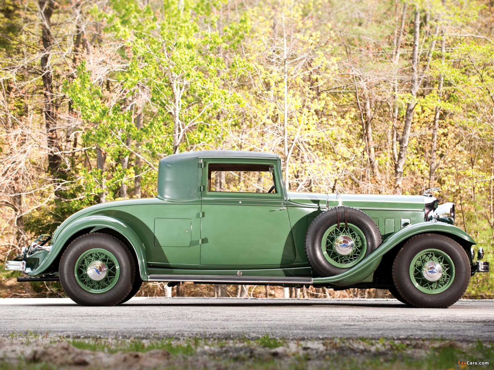 Photos of Lincoln Model KB Coupe by Judkins 1932 (1600 x 1200)