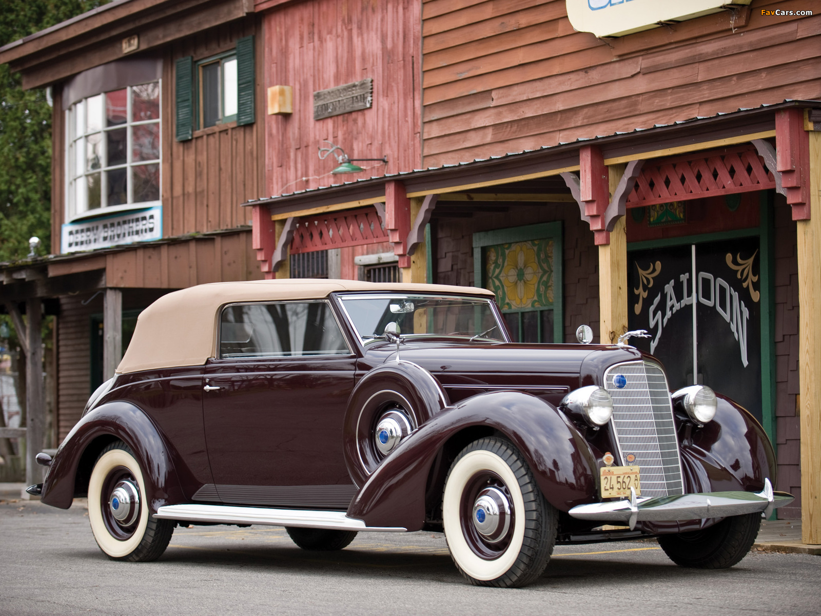 Pictures of Lincoln Model K Convertible Victoria by Brunn 1937 (1600 x 1200)