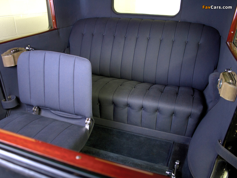 Images of Lincoln Model L Limousine 1927 (800 x 600)