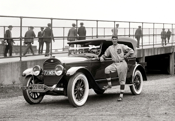 Photos of Lincoln Model L Sport Phaeton by Brunn 1923