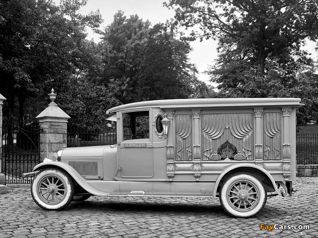 Photos of Hanlon Lincoln Model L Hearse 1924 (640 x 480)
