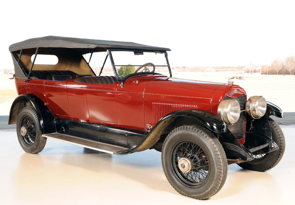 Pictures of Lincoln Model L 7-passenger Touring 1923