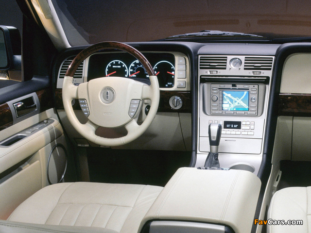 Lincoln Navigator 2003–06 photos (640 x 480)