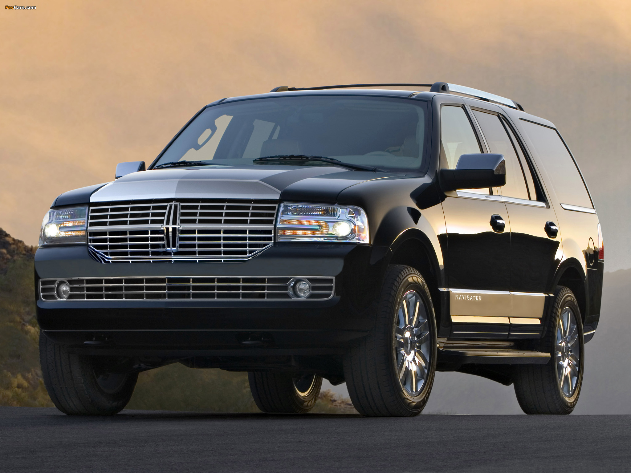 Lincoln Navigator 2007 wallpapers (2048 x 1536)