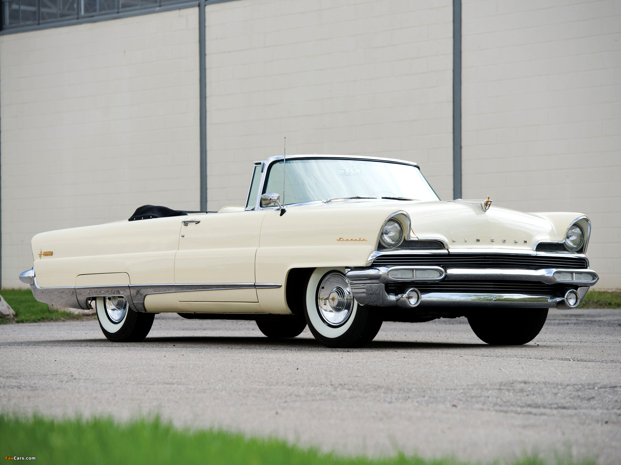 Images of Lincoln Premiere Convertible 1956 (2048 x 1536)
