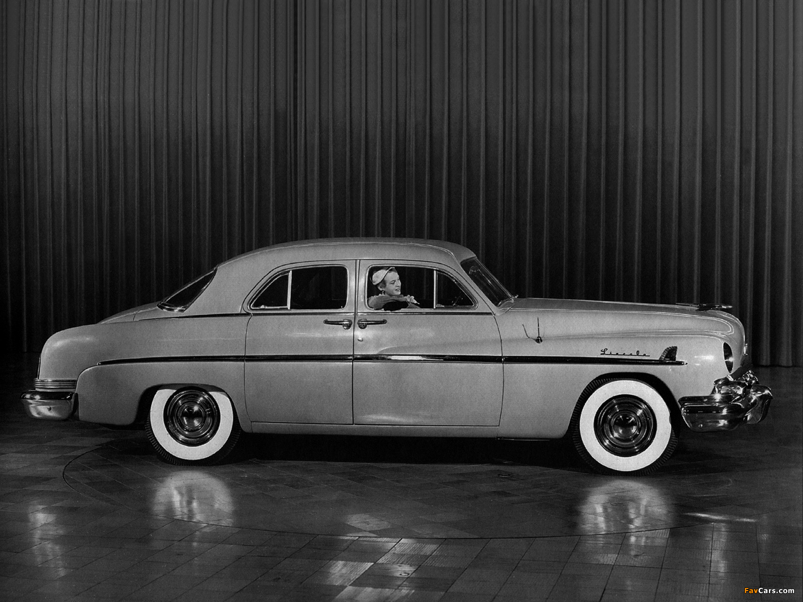 Lincoln Series 1EL Sport Sedan (L-74) 1951 wallpapers (1600 x 1200)