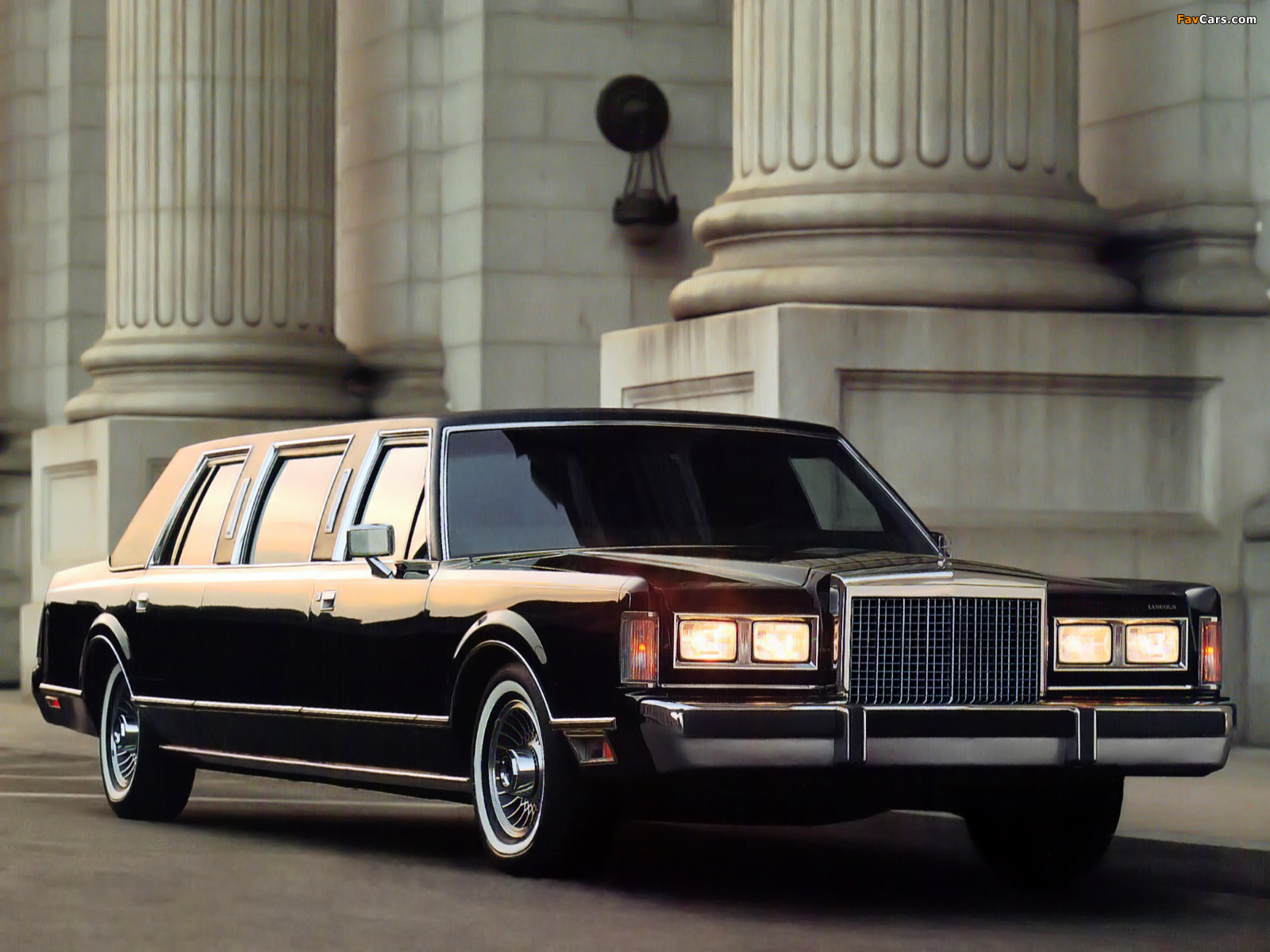 Lincoln Town Car Limousine 1985–89 wallpapers (1600 x 1200)