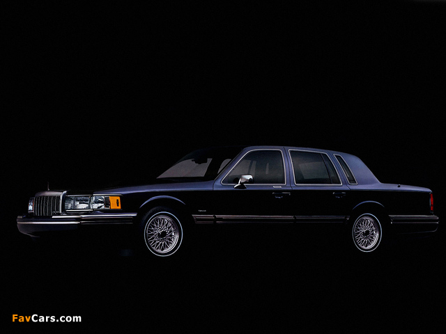 Lincoln Town Car 1992–94 pictures (640 x 480)