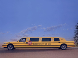 Lincoln Town Car School Bus Limousine 1995–97 wallpapers