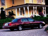 Lincoln Town Car 1998–2003 photos