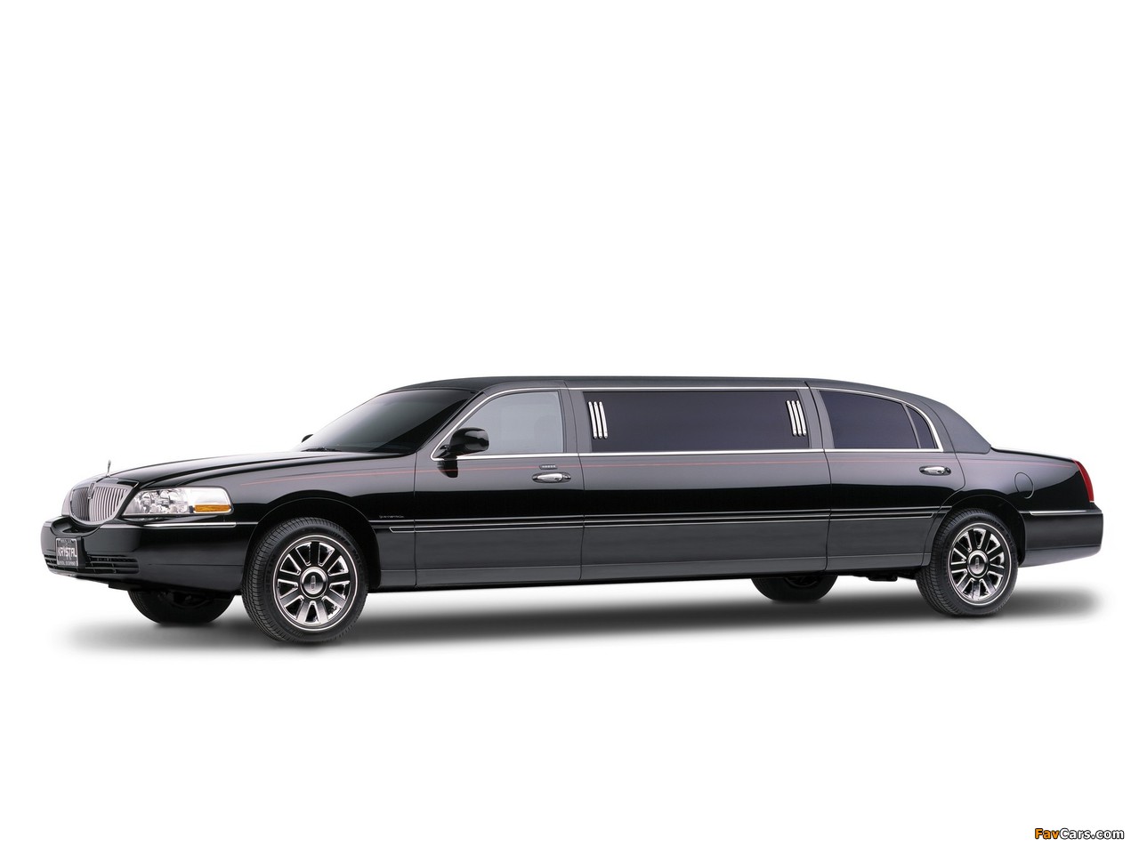 Lincoln Town Car Krystal 120V Limousine 2003–11 wallpapers (1280 x 960)
