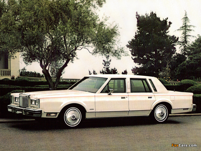 Lincoln Town Car 1981–85 wallpapers (800 x 600)