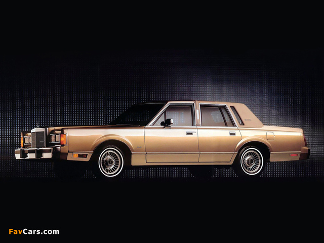 Lincoln Town Car 1985–89 pictures (640 x 480)