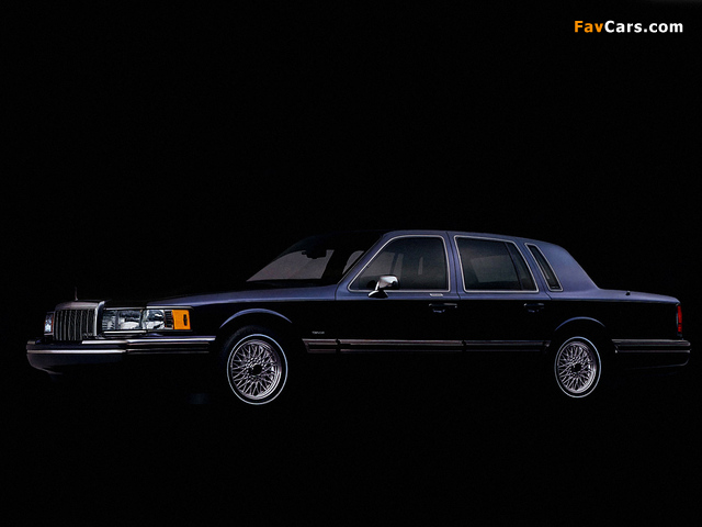 Lincoln Town Car 1992–94 images (640 x 480)