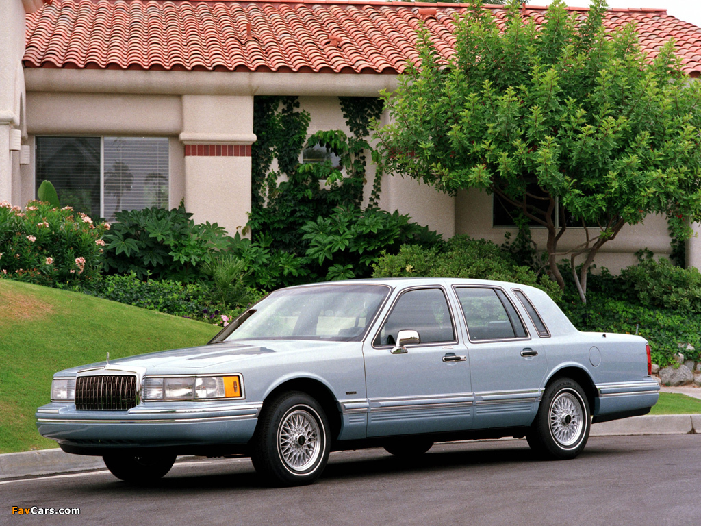 Lincoln Town Car 1992–94 wallpapers (1024 x 768)